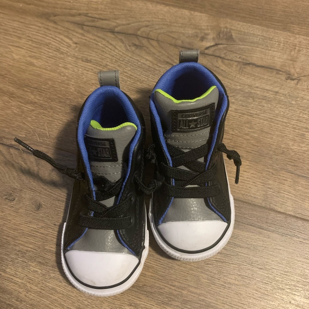 Size 6 converse high tops